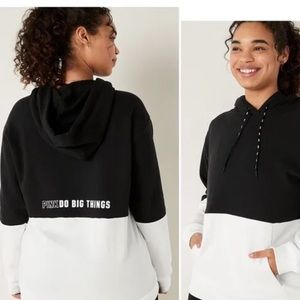 Rare Victoria Secret Pink Black White Do
Big Things Pullover Hoodie size large